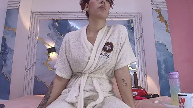 Snapshot of lorrayne_ chatting on September 22, 2025, 12:07 pm lorrayne online show from September 22, 2025, 12:07 pm