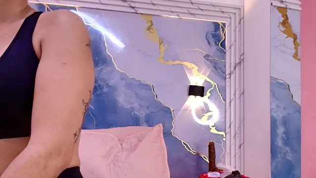 Snapshot of lorrayne_ chatting on October 4, 2025, 12:14 pm lorrayne online show from October 4, 2025, 12:14 pm