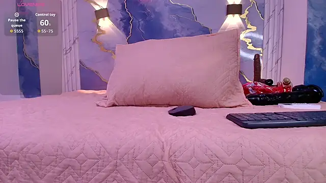 Snapshot of lorrayne_ chatting on October 20, 2025, 12:05 pm lorrayne online show from October 20, 2025, 12:05 pm