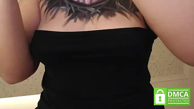 mollywayne online show from October 30, 2025, 4:52 pm