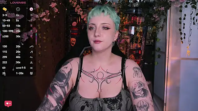 Snapshot of AsheLucker chatting on July 25, 2026, 10:13 am AsheLucker online show from July 25, 2026, 10:13 am