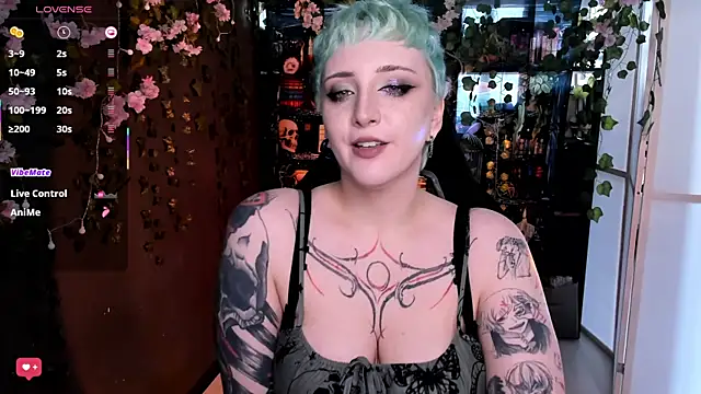 Snapshot of AsheLucker chatting on August 1, 2026, 8:46 am AsheLucker online show from August 1, 2026, 8:46 am