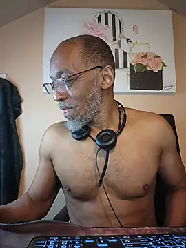 Lonelynudist59 online show from July 23, 2026, 12:03 pm