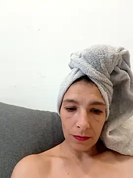 Snapshot of Sposini69 chatting on June 19, 2026, 11:03 am Sposini69 online show from June 19, 2026, 11:03 am