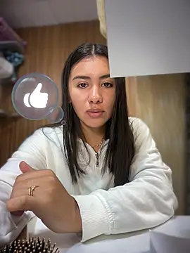 Ambar pe  online show from April 28, 2026, 7:41 pm