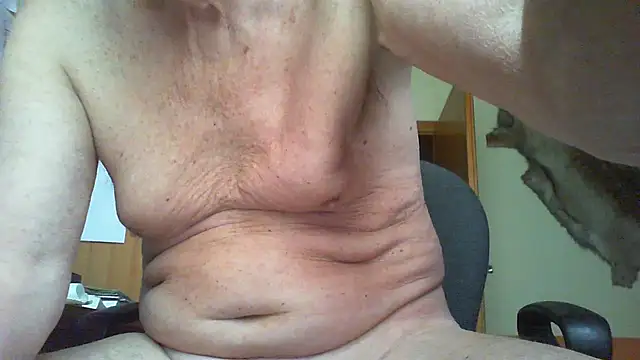 Snapshot of Einhorn527 chatting on June 16, 2026, 10:51 am Einhorn527 online show from June 16, 2026, 10:51 am
