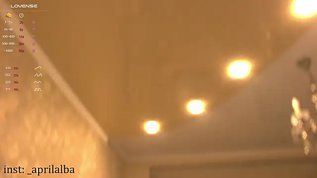 Snapshot of AprilinAlba chatting on January 19, 2025, 1:43 am AprilinAlba online show from January 19, 2025, 1:43 am