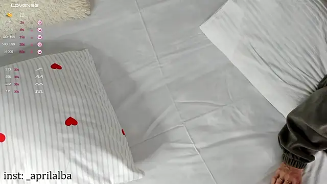 Snapshot of AprilinAlba chatting on March 9, 2025, 1:56 am AprilinAlba online show from March 9, 2025, 1:56 am