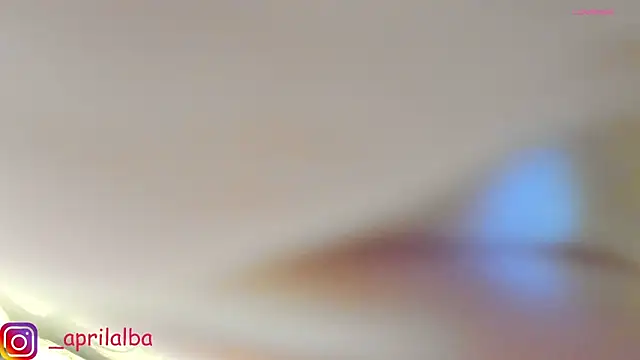 Snapshot of AprilinAlba chatting on November 8, 2025, 1:06 am AprilinAlba online show from November 8, 2025, 1:06 am