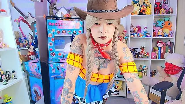 meda kawaii  online show from October 2, 2025, 9:55 pm