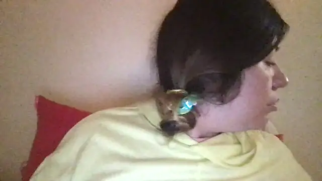 Snapshot of HYPHYtype chatting on March 2, 2025, 4:07 am HYPHYtype online show from March 2, 2025, 4:07 am