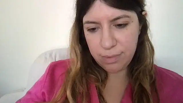 Snapshot of HYPHYtype chatting on March 7, 2025, 7:49 pm HYPHYtype online show from March 7, 2025, 7:49 pm