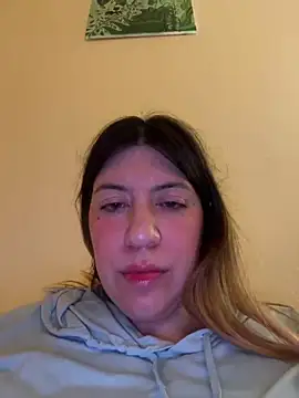 Snapshot of HYPHYtype chatting on March 18, 2025, 3:20 am HYPHYtype online show from March 18, 2025, 3:20 am