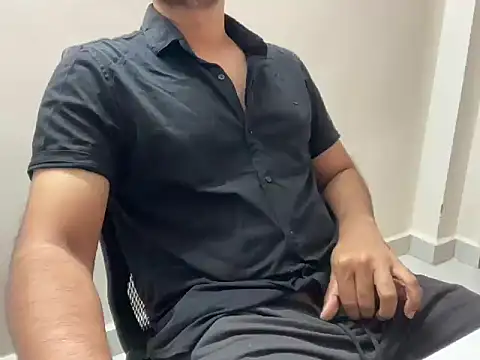 Snapshot of Arjun78877 chatting on October 4, 2025, 7:01 pm Arjun78877 online show from October 4, 2025, 7:01 pm