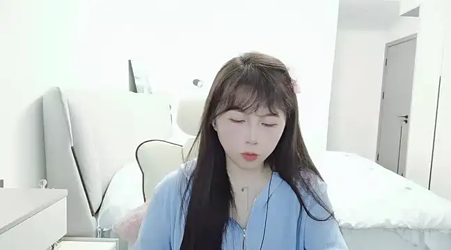 Sunset glow online show from March 2, 2025, 3:05 pm