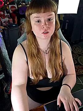 Snapshot of VelvetDiablo chatting on May 15, 2026, 10:50 pm VelvetDiablo online show from May 15, 2026, 10:50 pm