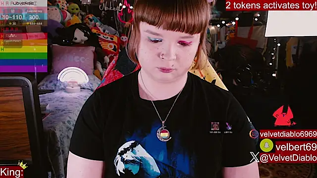 Snapshot of VelvetDiablo chatting on June 4, 2026, 12:05 am VelvetDiablo online show from June 4, 2026, 12:05 am