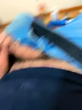 andros2712 online show from September 18, 2025, 7:49 pm