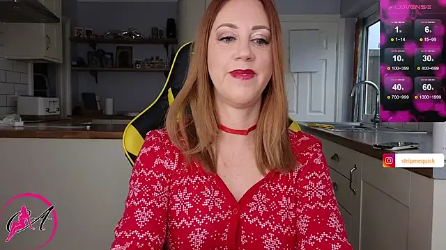 stripmequick online show from December 9, 2024, 10:11 am