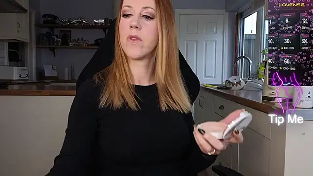 stripmequick online show from February 26, 2025, 9:32 am