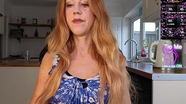Snapshot of stripmequick chatting on June 30, 2026, 9:21 am stripmequick online show from June 30, 2026, 9:21 am