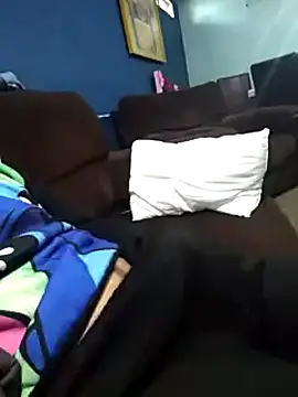 AlexAlejandro13 online show from December 5, 2024, 6:44 pm