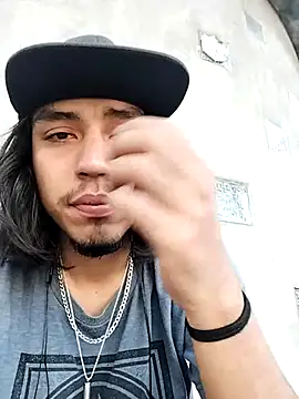 AlexAlejandro13 online show from March 30, 2026, 11:28 pm