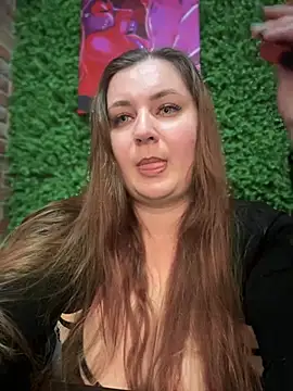 CandyShoopp online show from February 1, 2025, 4:00 pm