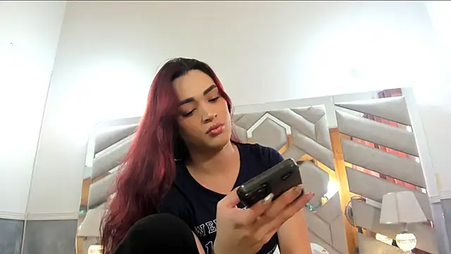 alexandra fire69x online show from September 12, 2025, 8:20 pm