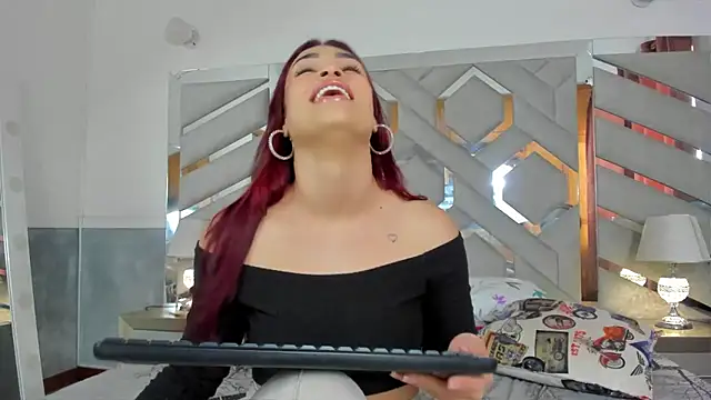 alexandra fire69x online show from January 7, 2026, 2:41 pm