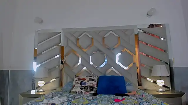 alexandra fire69x online show from March 25, 2026, 2:45 pm