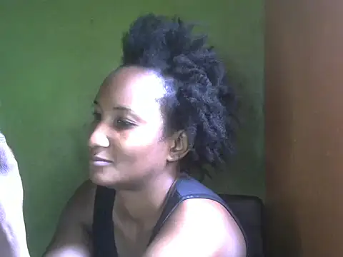 Snapshot of Athena_2019 chatting on December 18, 2025, 5:57 am Athena 2019 online show from December 18, 2025, 5:57 am