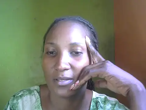 Snapshot of Athena_2019 chatting on January 13, 2026, 10:31 am Athena 2019 online show from January 13, 2026, 10:31 am