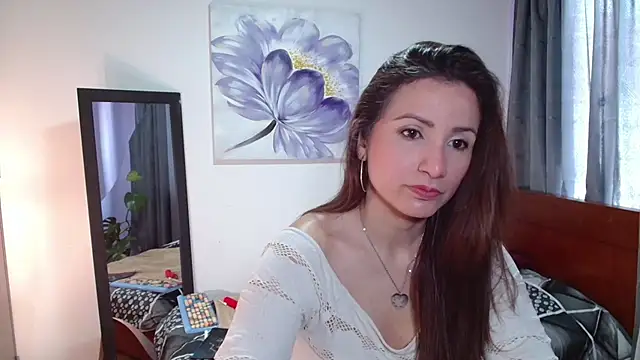 vanessabrown  online show from March 15, 2025, 2:55 pm