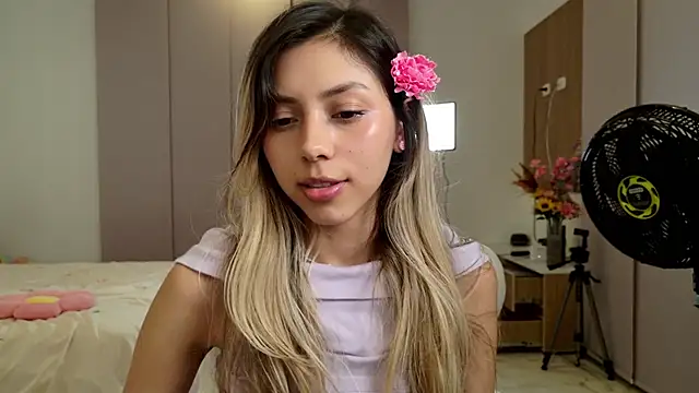 Sensualtease online show from January 6, 2025, 5:41 am