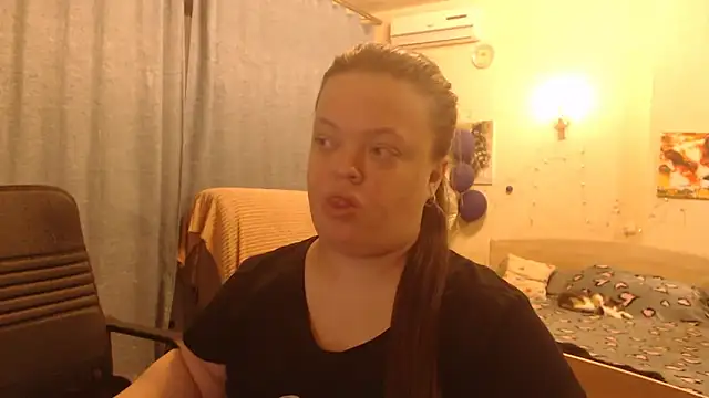 Janiffer MiMi online show from January 12, 2025, 1:11 am