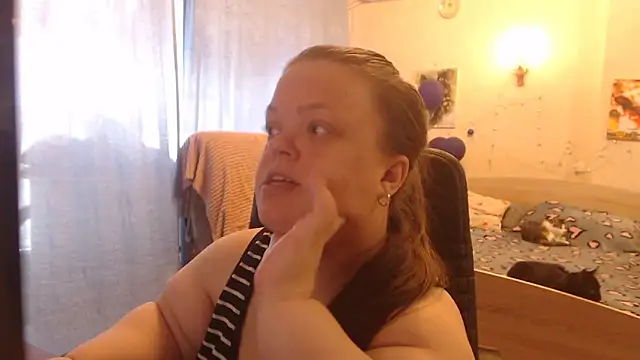 Janiffer MiMi online show from January 12, 2025, 7:21 am