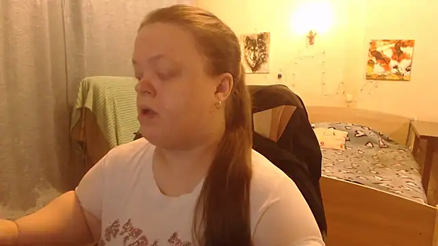 Janiffer MiMi online show from February 7, 2025, 4:14 pm