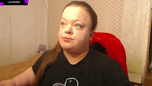 Janiffer MiMi online show from November 13, 2025, 7:40 am