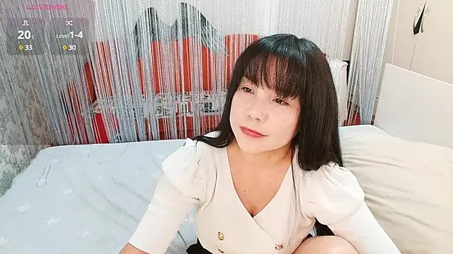 MissValday online show from February 6, 2025, 4:53 am