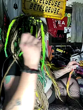 1-800-FUCKYOU online show from October 22, 2025, 8:47 am