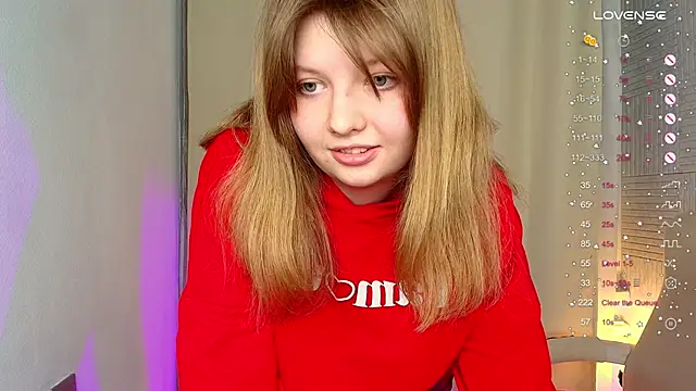 Vivian cutie online show from March 9, 2025, 4:55 pm