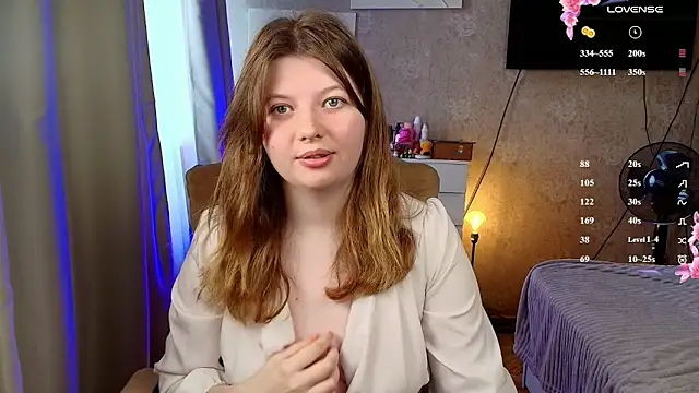 Snapshot of Vivian_cutie chatting on May 16, 2026, 10:47 am Vivian cutie online show from May 16, 2026, 10:47 am