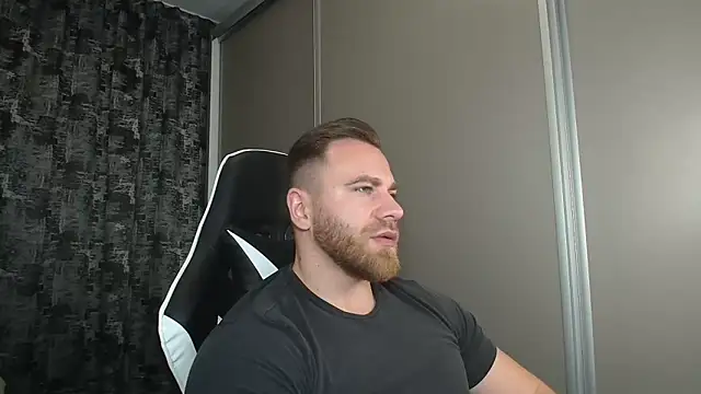 Thori92 online show from December 21, 2024, 8:00 pm