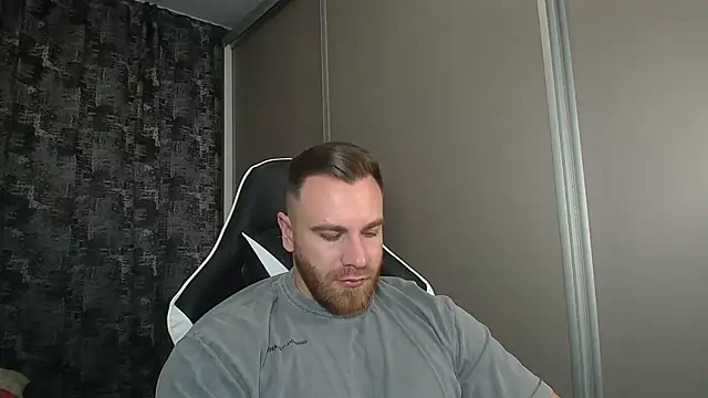 Thori92 online show from December 26, 2024, 6:33 pm