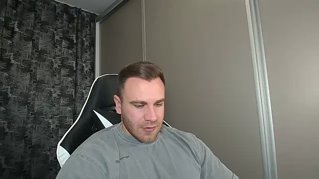 Thori92 online show from January 3, 2025, 6:03 pm