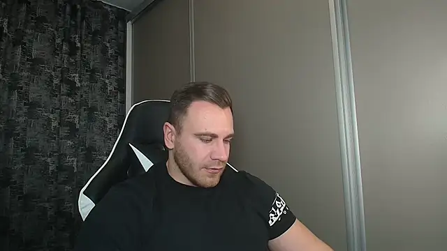 Thori92 online show from January 7, 2025, 6:35 pm