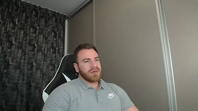 Thori92 online show from March 13, 2025, 5:28 pm