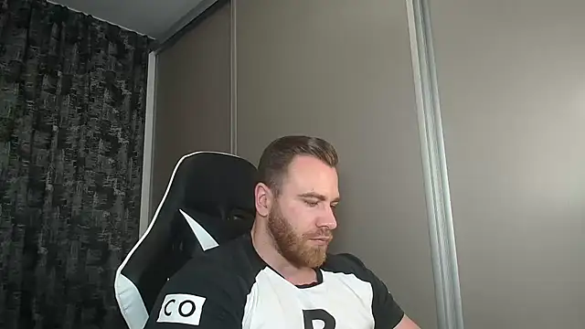 Thori92 online show from March 14, 2025, 9:32 pm