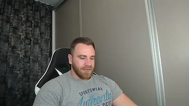 Thori92 online show from November 11, 2025, 5:35 pm